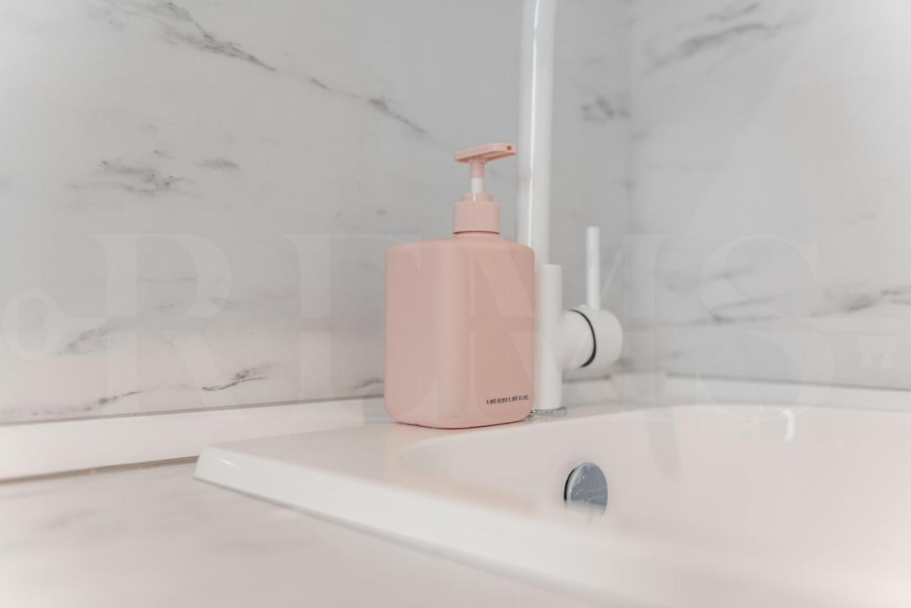 Designed Minimalist Apartment - Malaga Center By Rems المظهر الخارجي الصورة